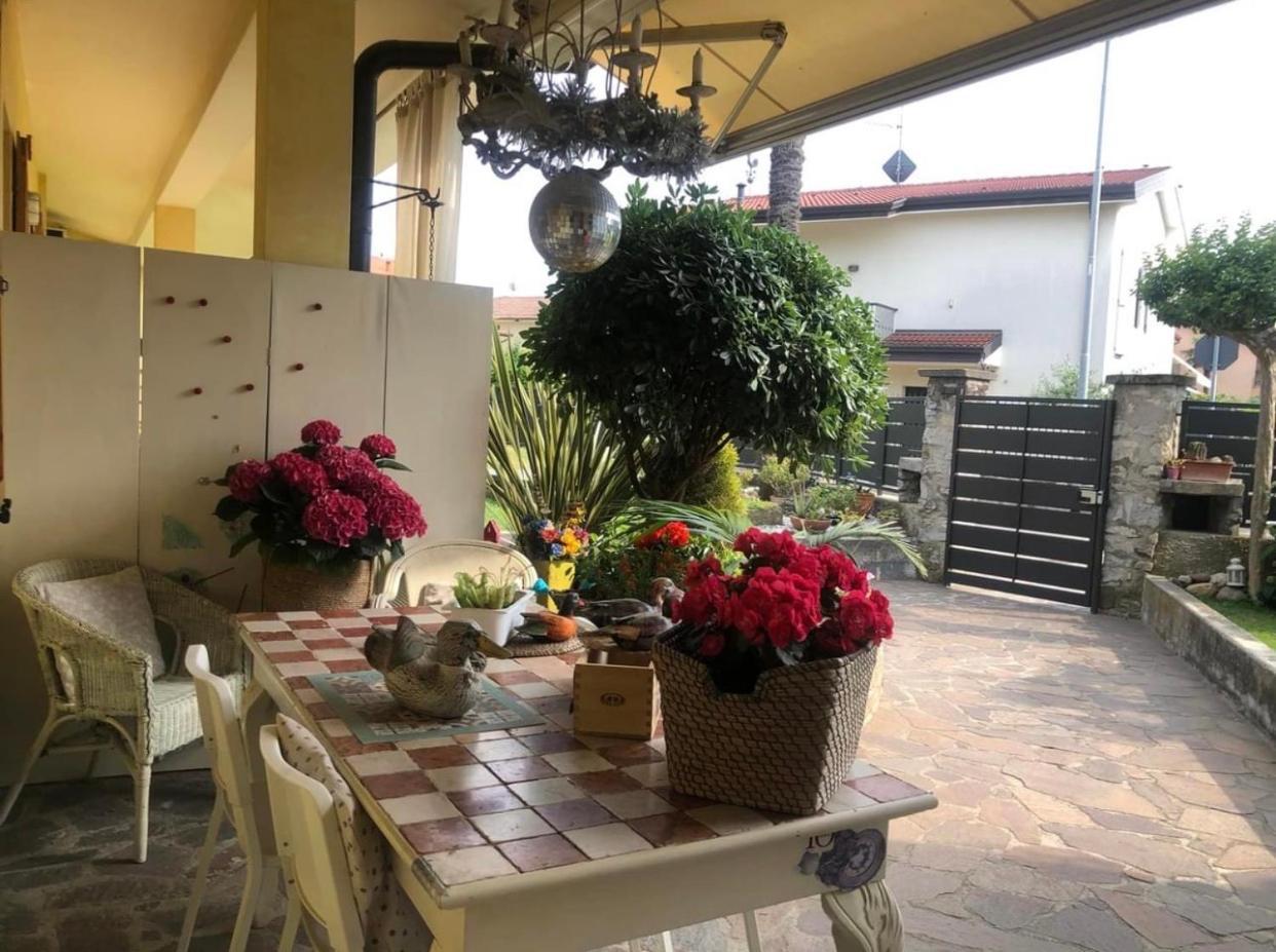 B & B Da Giusy Corte Franca Εξωτερικό φωτογραφία
